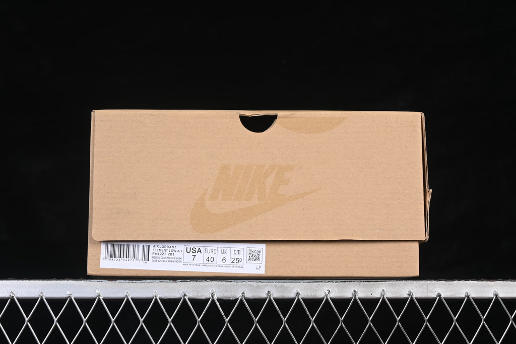 Shoebox label identifying the Air Jordan 1 Element Low and showing a sample size.