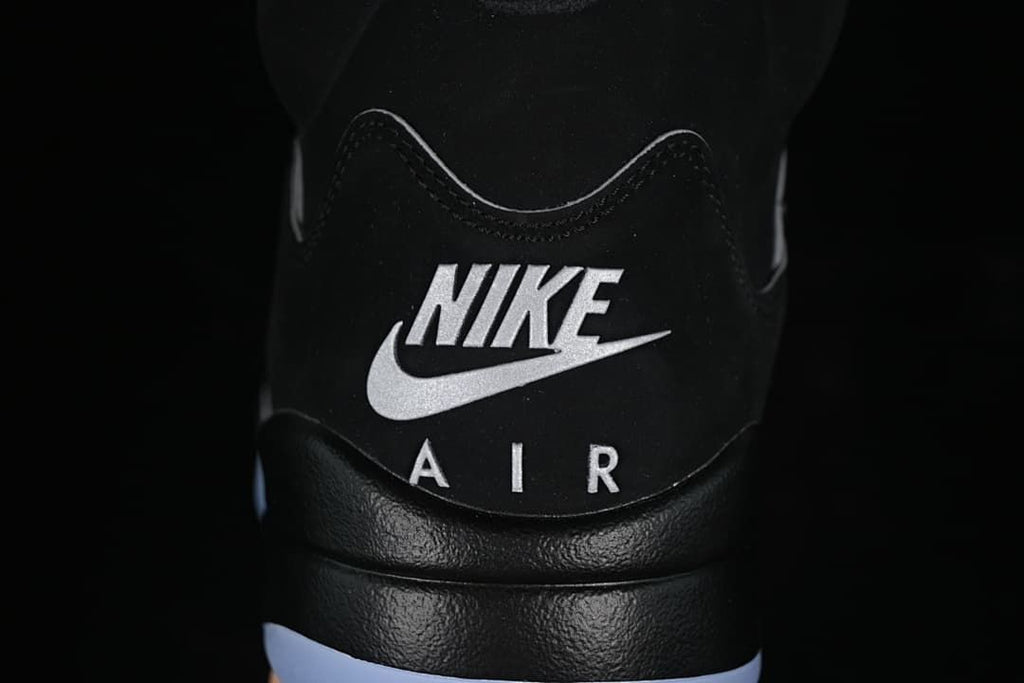 Heel detail with Nike Air branding