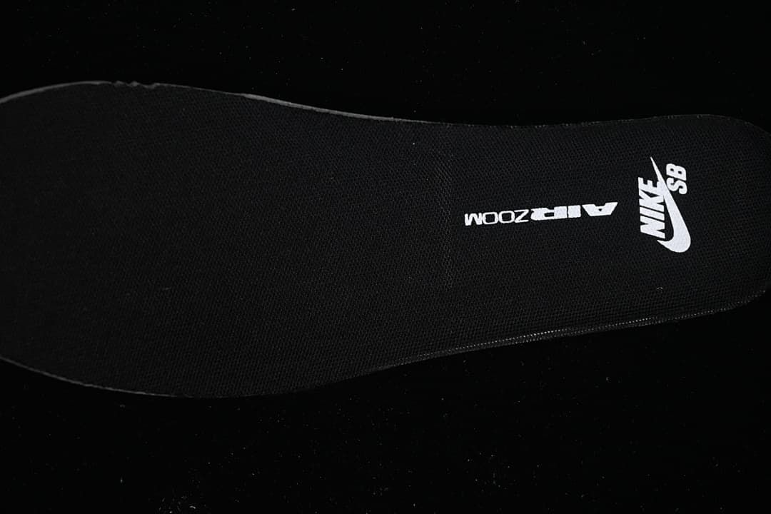 Black insole with Nike SB and Air Zoom markings