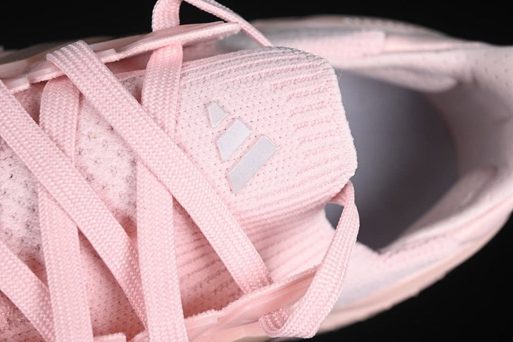 Close-up of the tongue, laces and upper