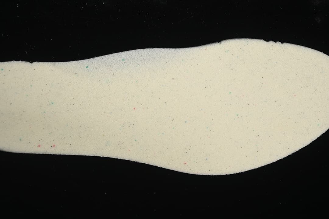 Light-colored insole viewed from above