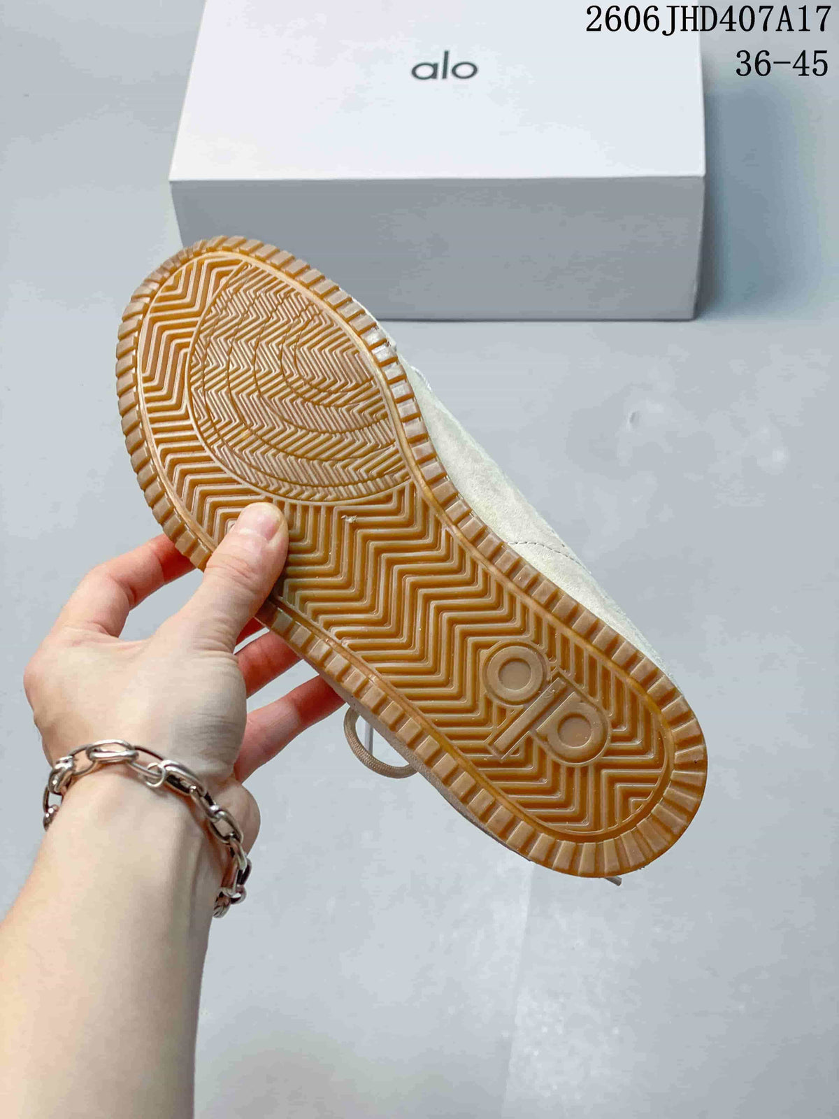 Close-up of the sneaker’s gum-colored patterned outsole