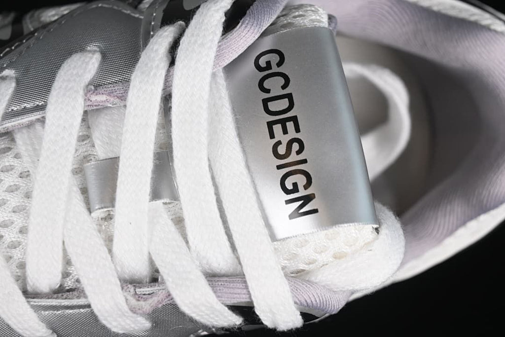Close-up of the lace area and GCDESIGN tongue label