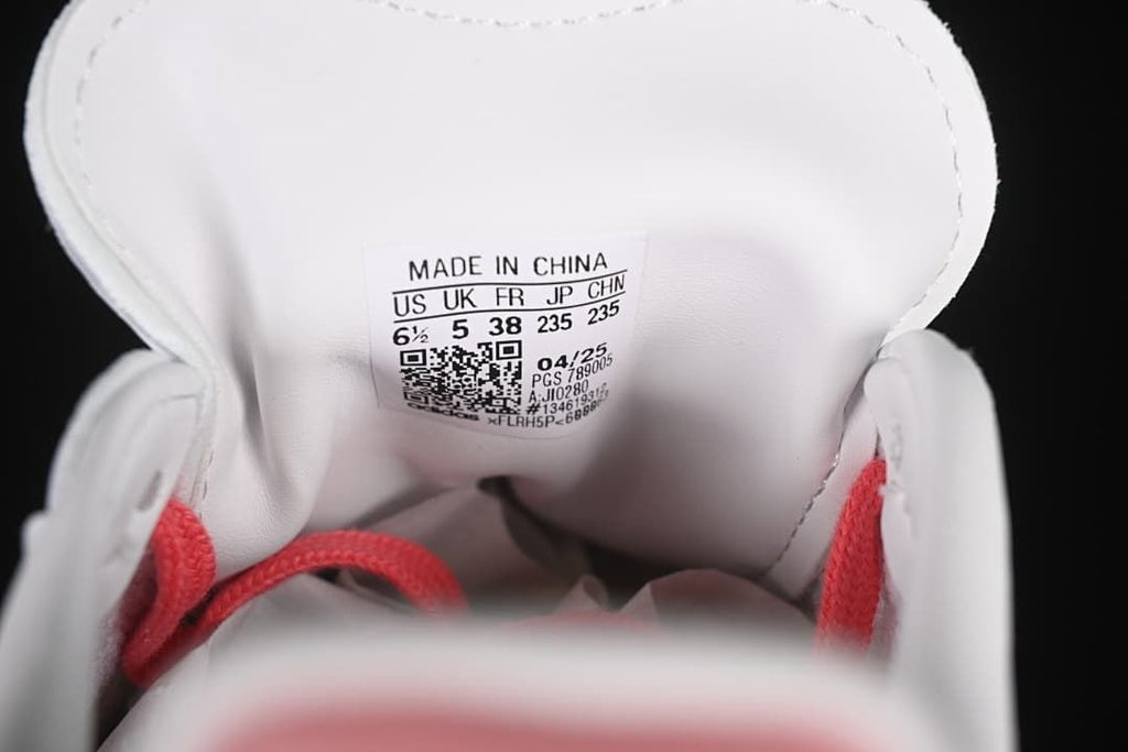 Close-up of the tongue size label showing FR 38 and other sample size details