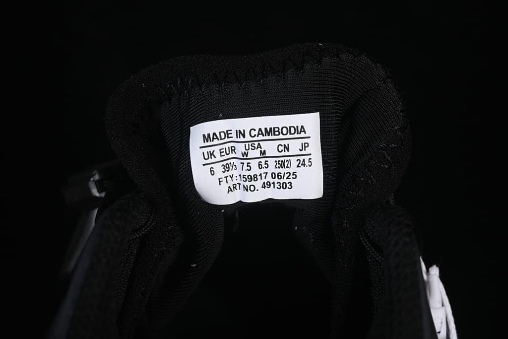Tongue size label showing UK 6, EU 39⅓, US women 7.5, US men 6.5, and JP 24.5
