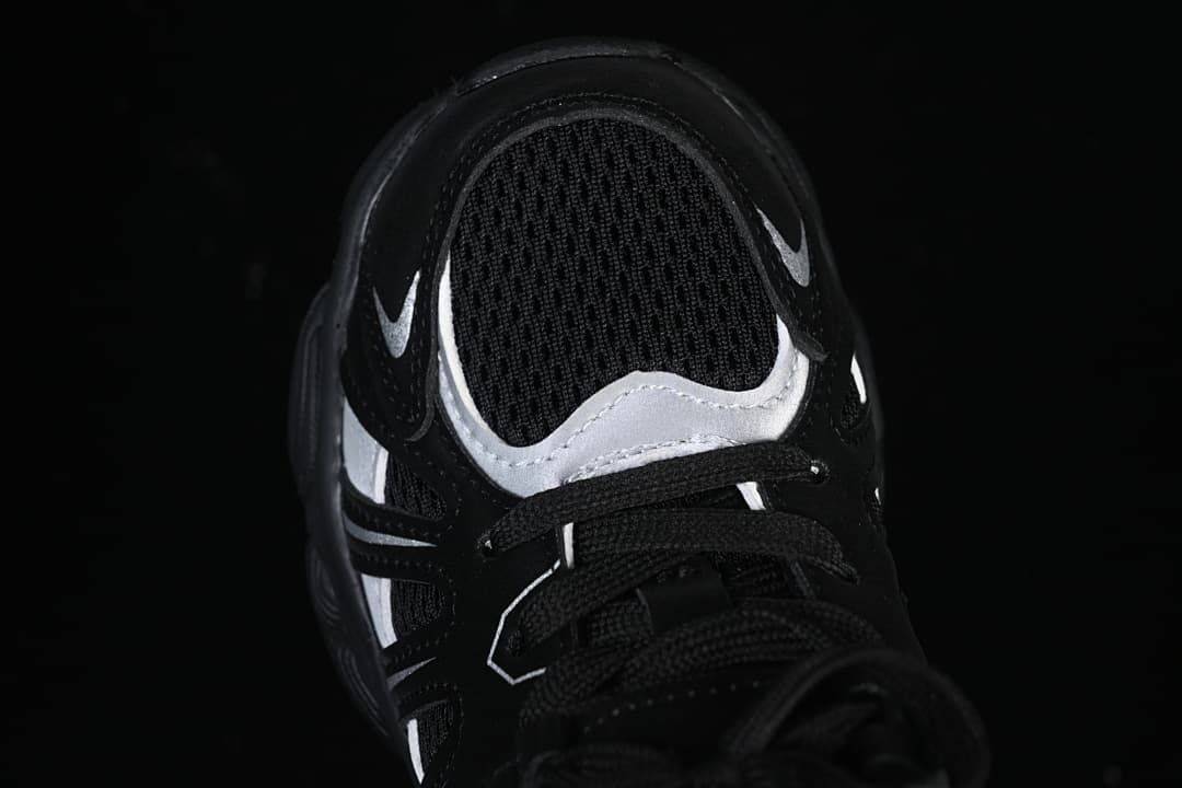Top-down view of the sneaker toe and lace area