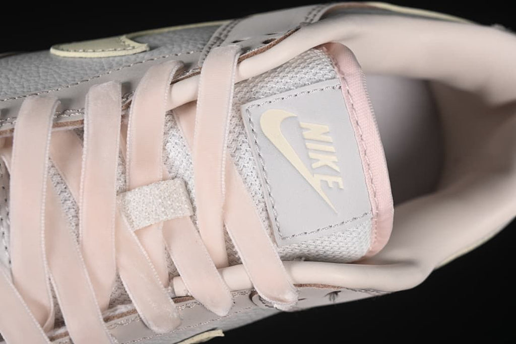 Close-up of the tongue label and laces