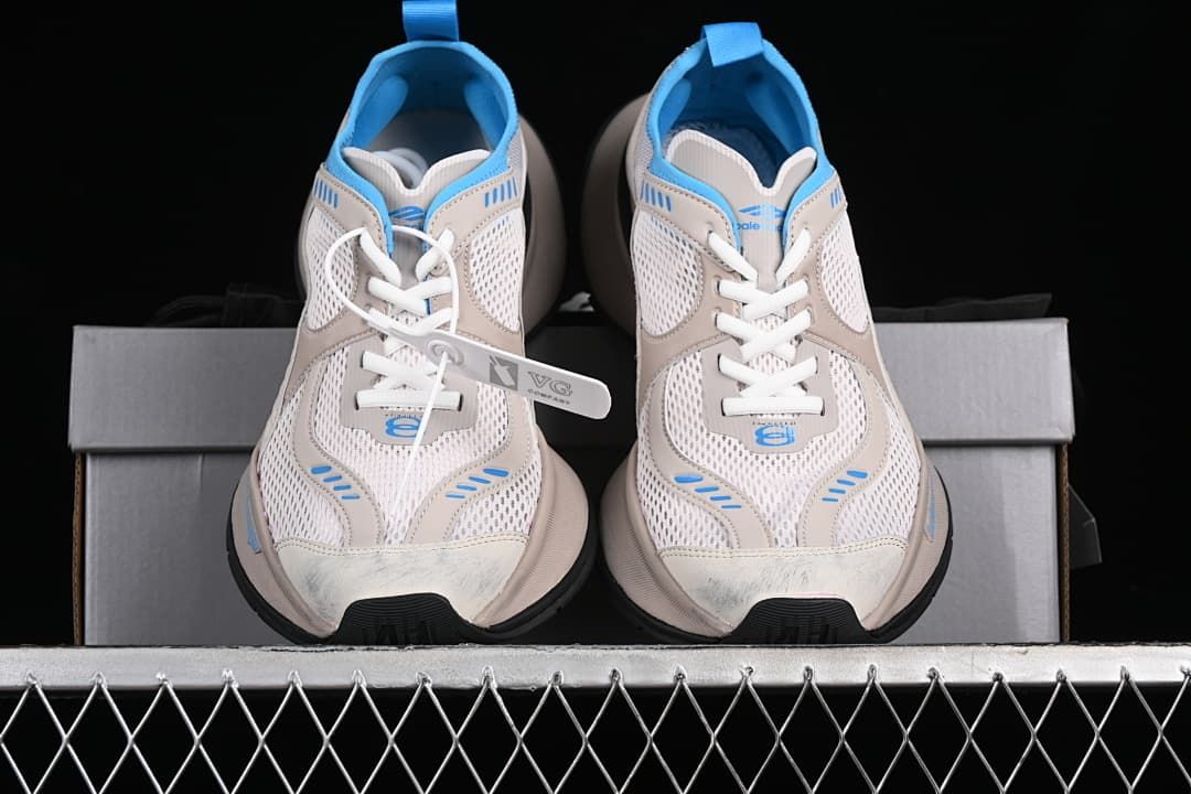 Front view of the pair showing laces and rounded toes
