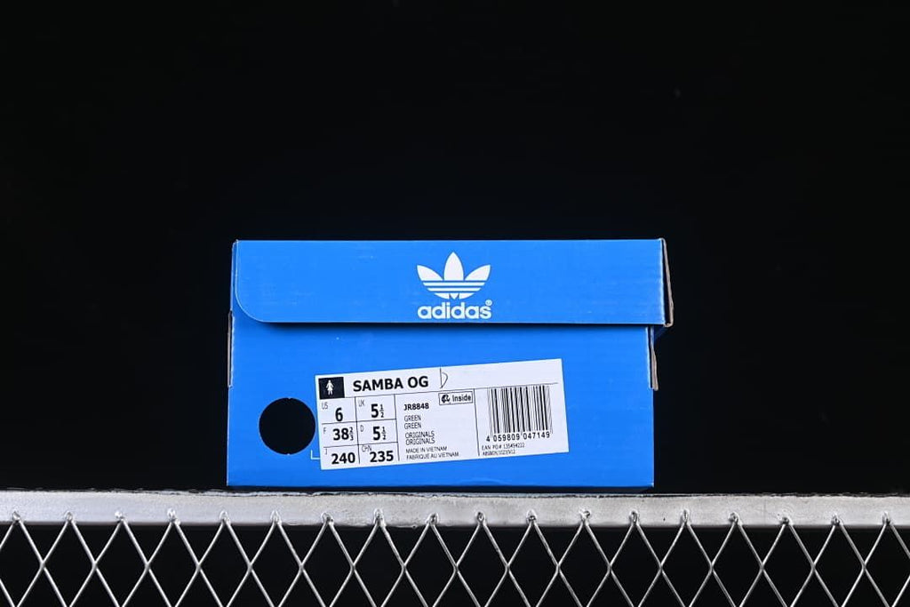 Blue shoe box with a label identifying the Samba OG and model JR8848