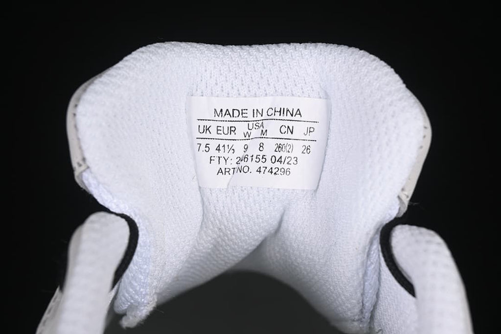 Tongue size label showing UK 7.5 and EU 41 1/3