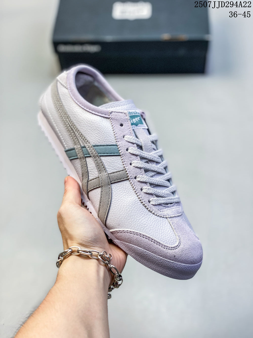 Pale gray and lavender Mexico 66 Deluxe sneaker with contrasting side stripes