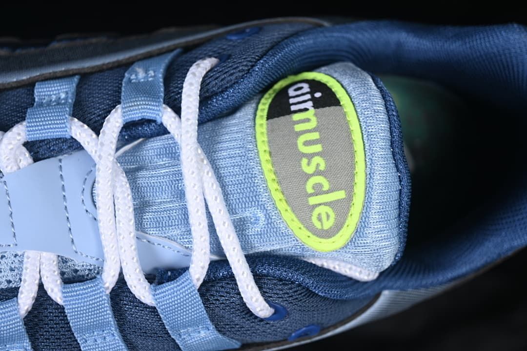 Close-up of the tongue label with lime-green edging