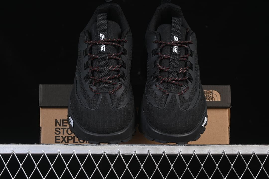 Front view of the pair placed on the shoe box