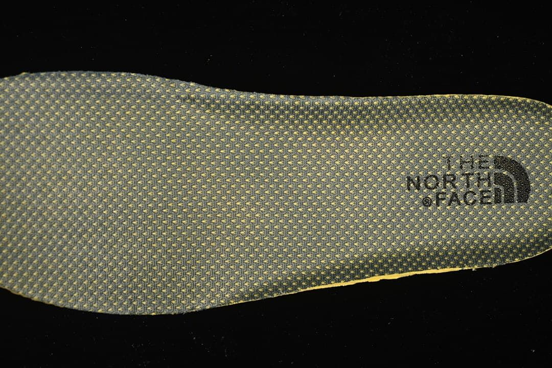 Close-up of the patterned insole