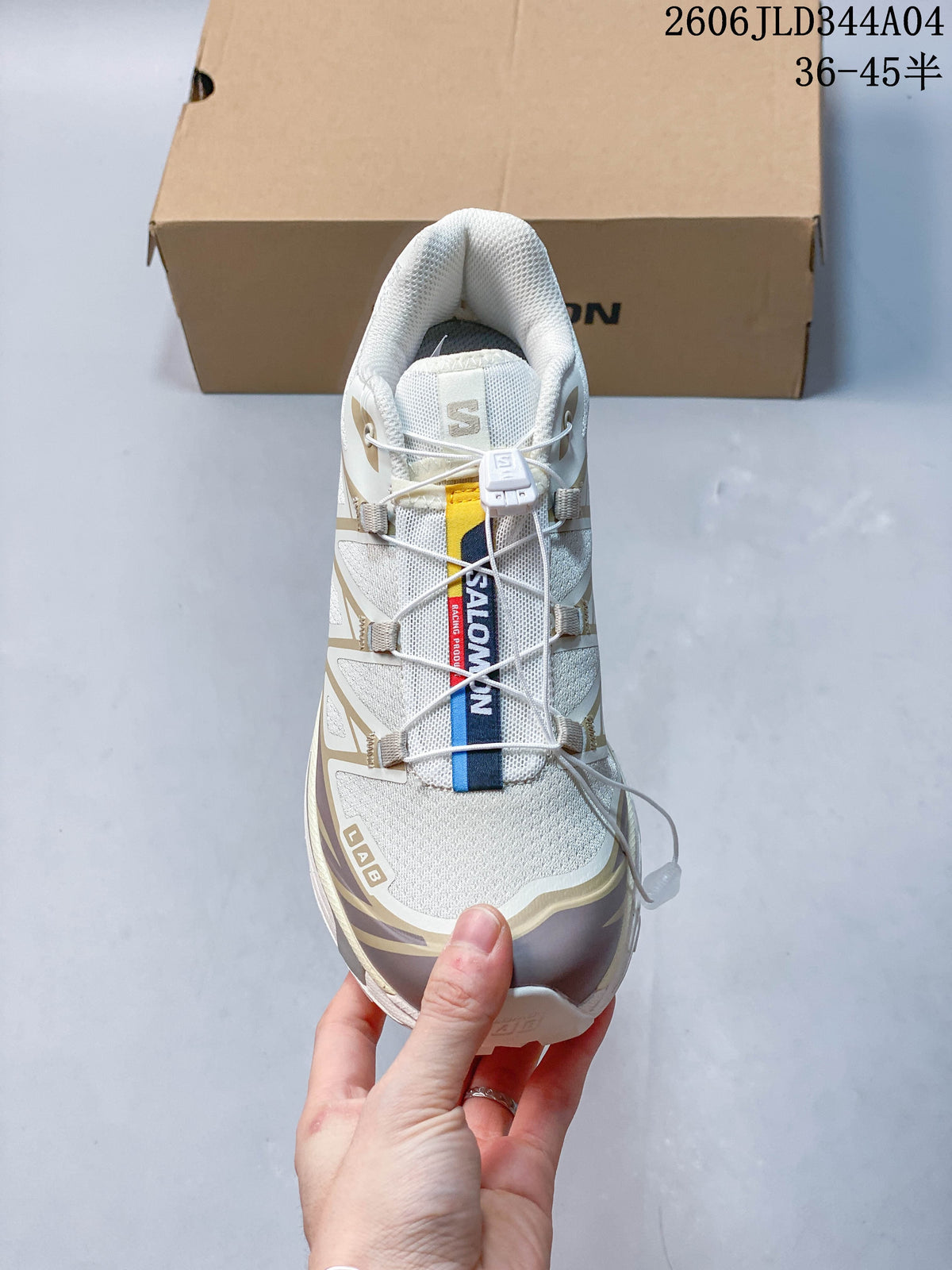 Top view of the Salomon XT-6 shoe showing its cord lacing system.