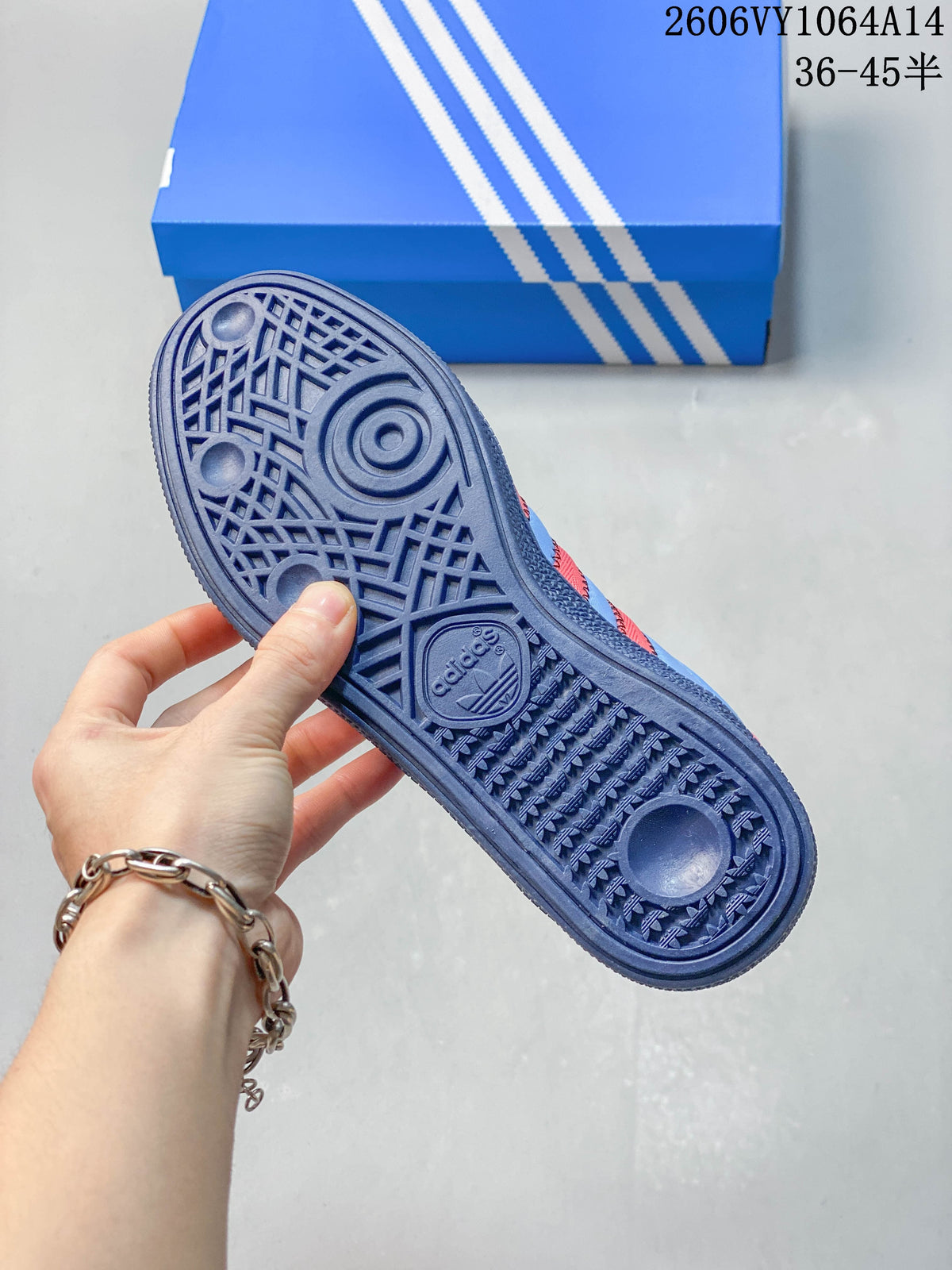 Close-up of the patterned dark blue outsole
