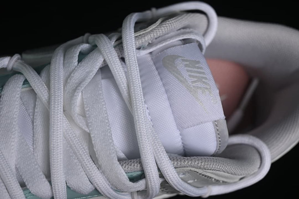 Close-up of the tongue, laces and lace area