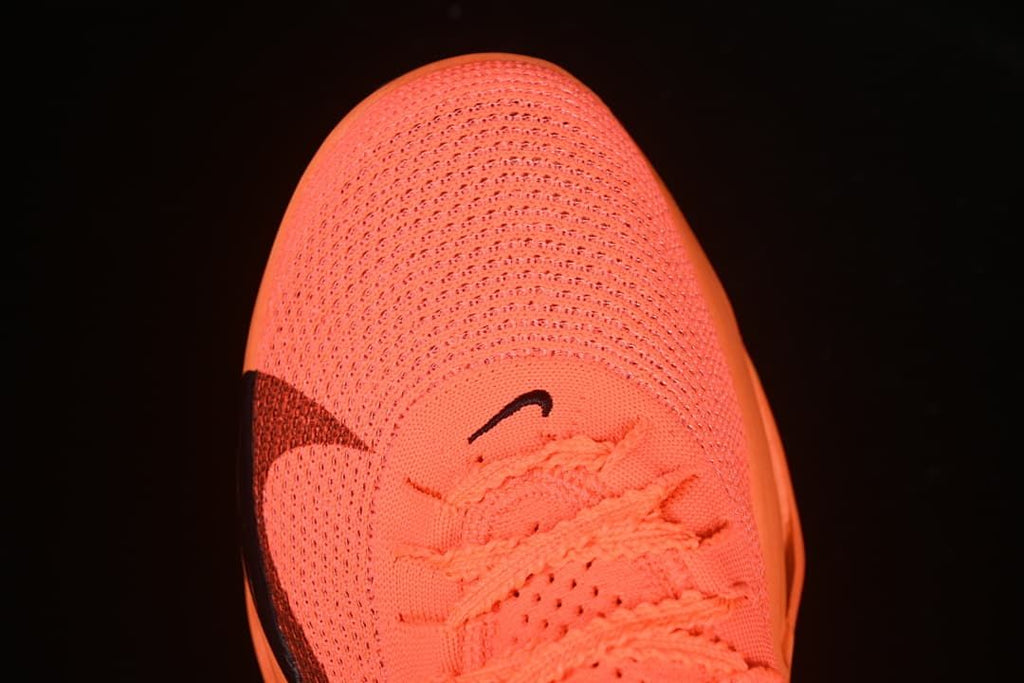 Top view of the perforated toe and laces