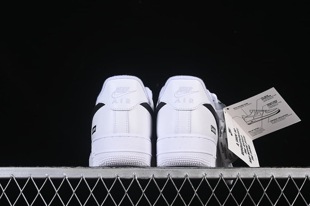 Rear view of the pair with hangtag