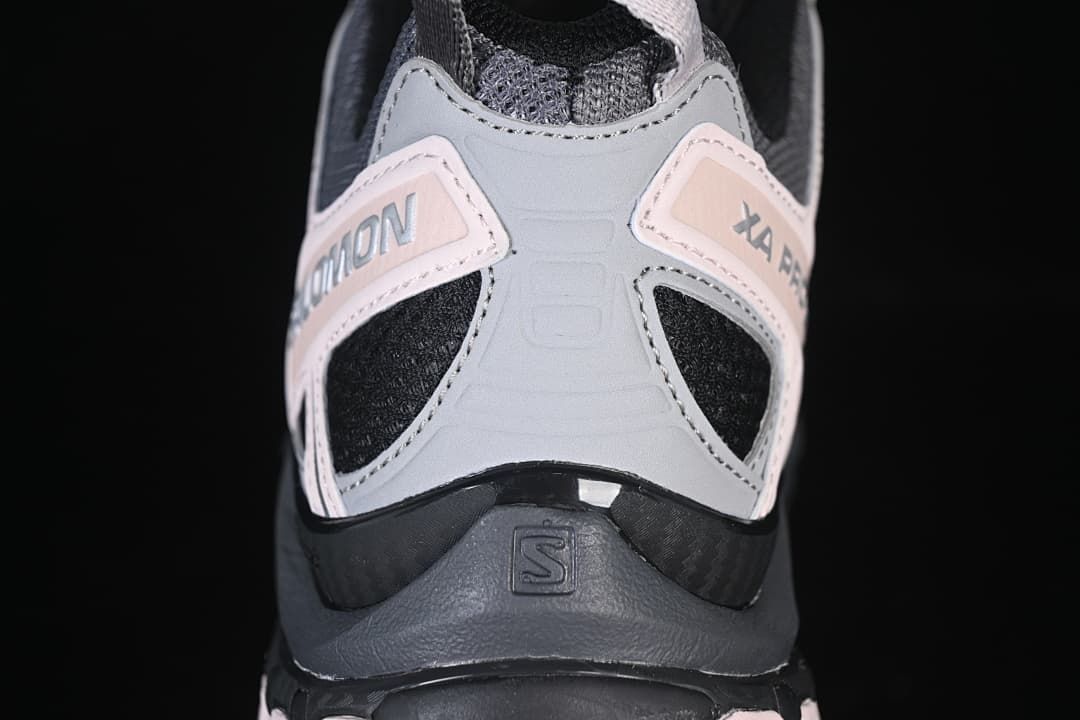 Rear view showing the Salomon XA PRO 3D heel structure