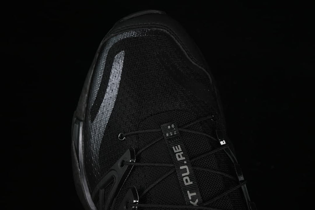 Top view of the lace-up forefoot and model marking