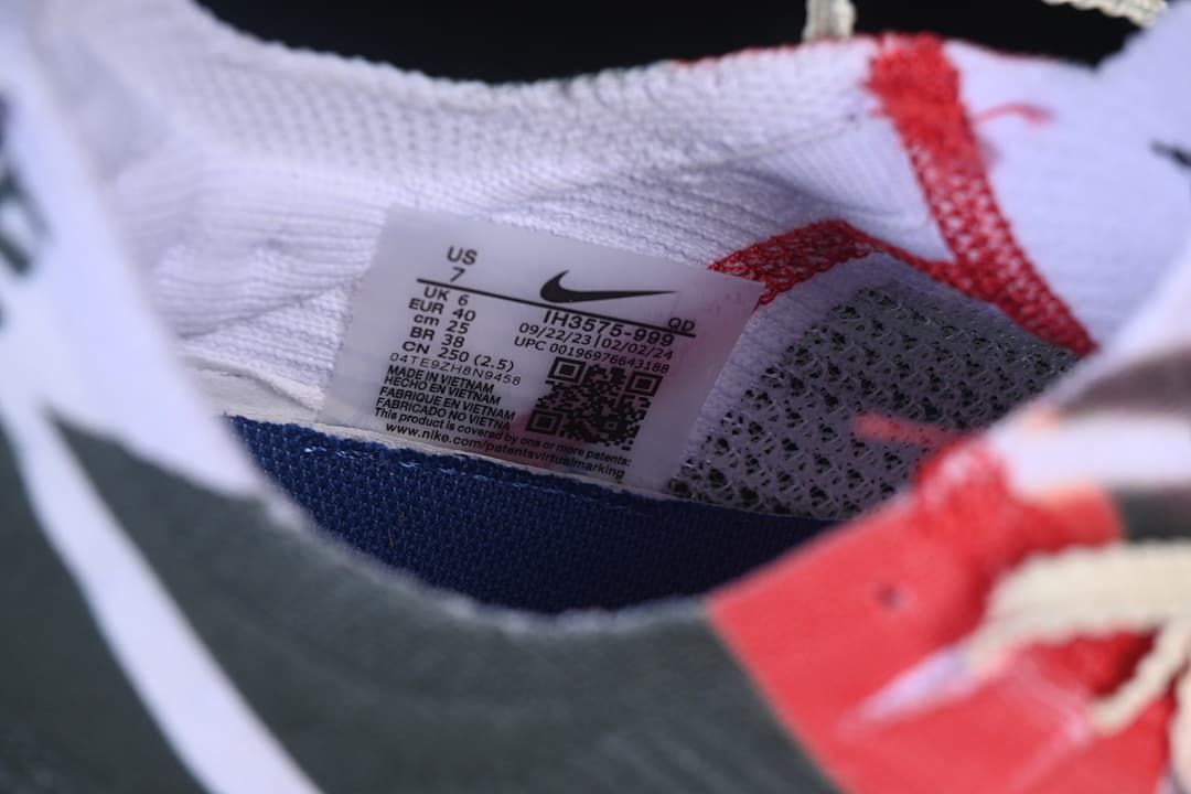 Close-up of shoe size label showing US 7 and EU 40