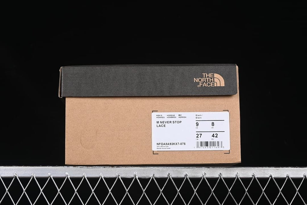 Shoebox label for the men’s Never Stop Lace in black, showing EU 42