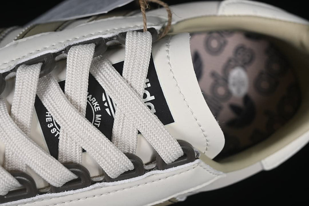 Close-up of the laces, eyelets, and patterned insole