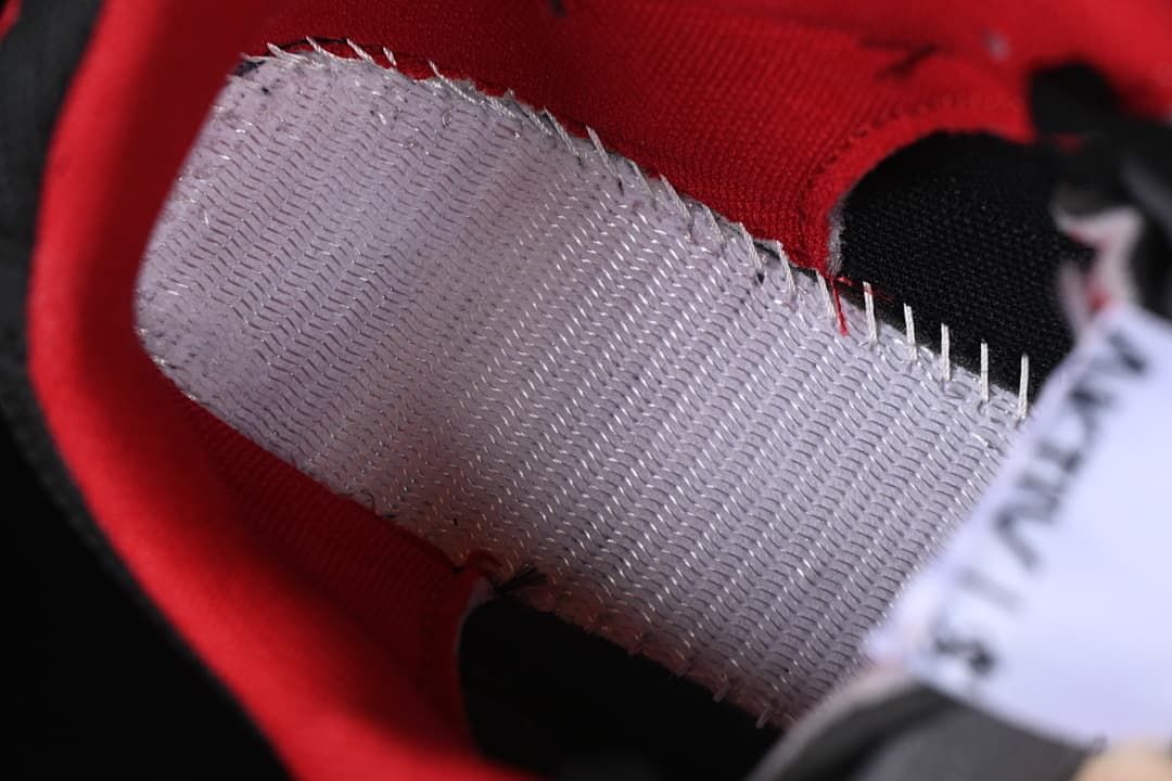 Close-up of the red inner lining and interior construction.