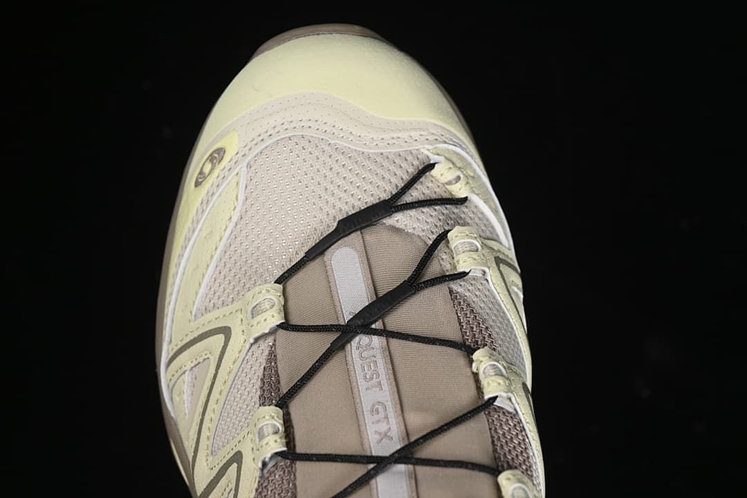 Top view of the toe box and quick-lacing system