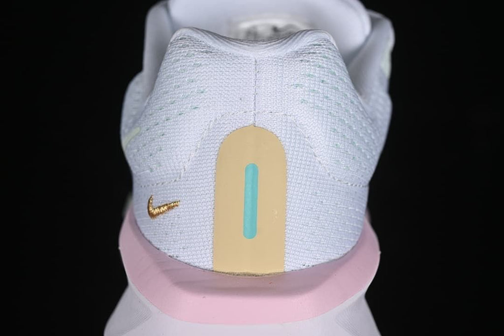 Rear view showing the heel panel and pastel details