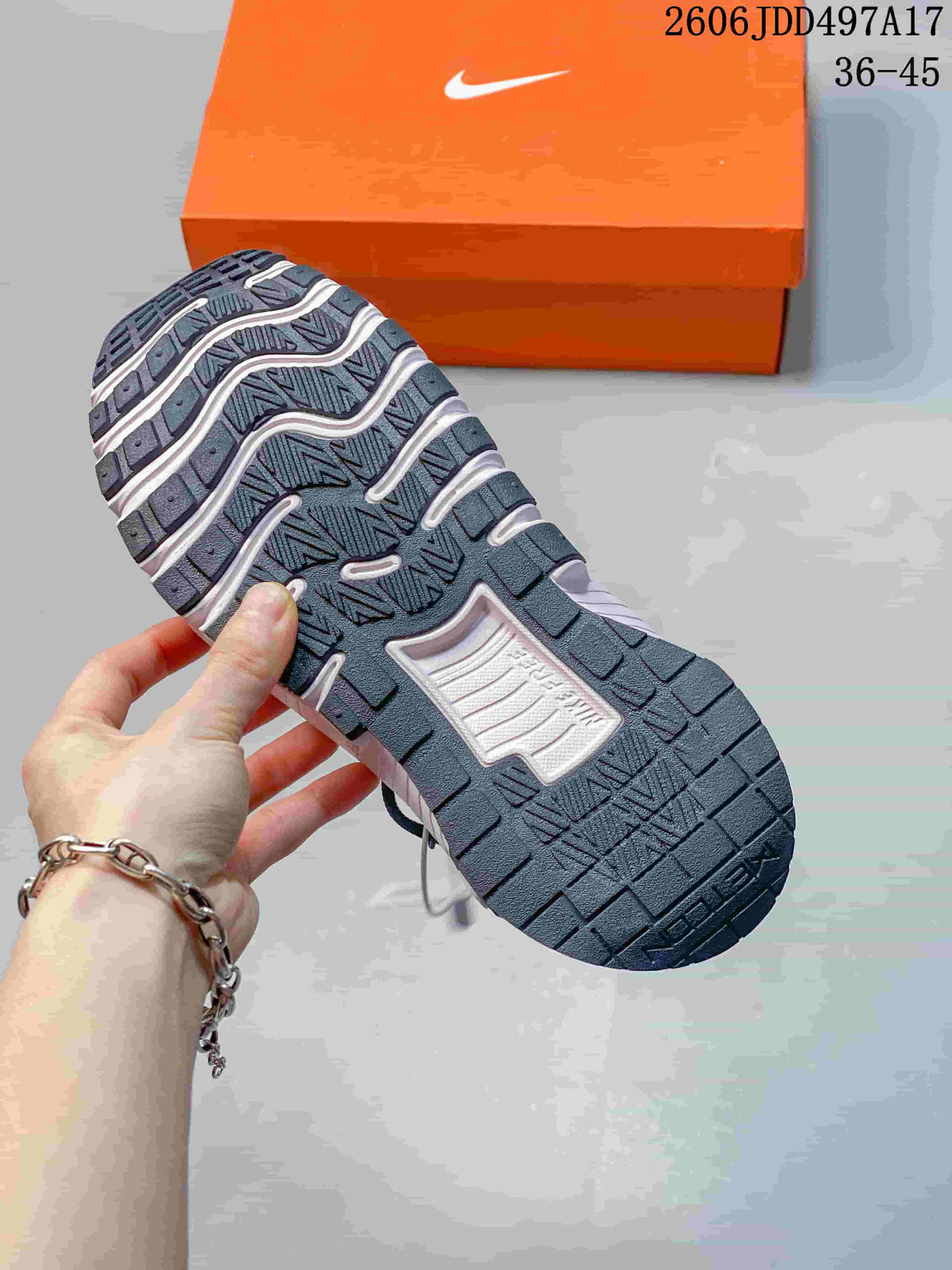 Close-up of the segmented, patterned outsole on a Nike Free Metcon 7 shoe