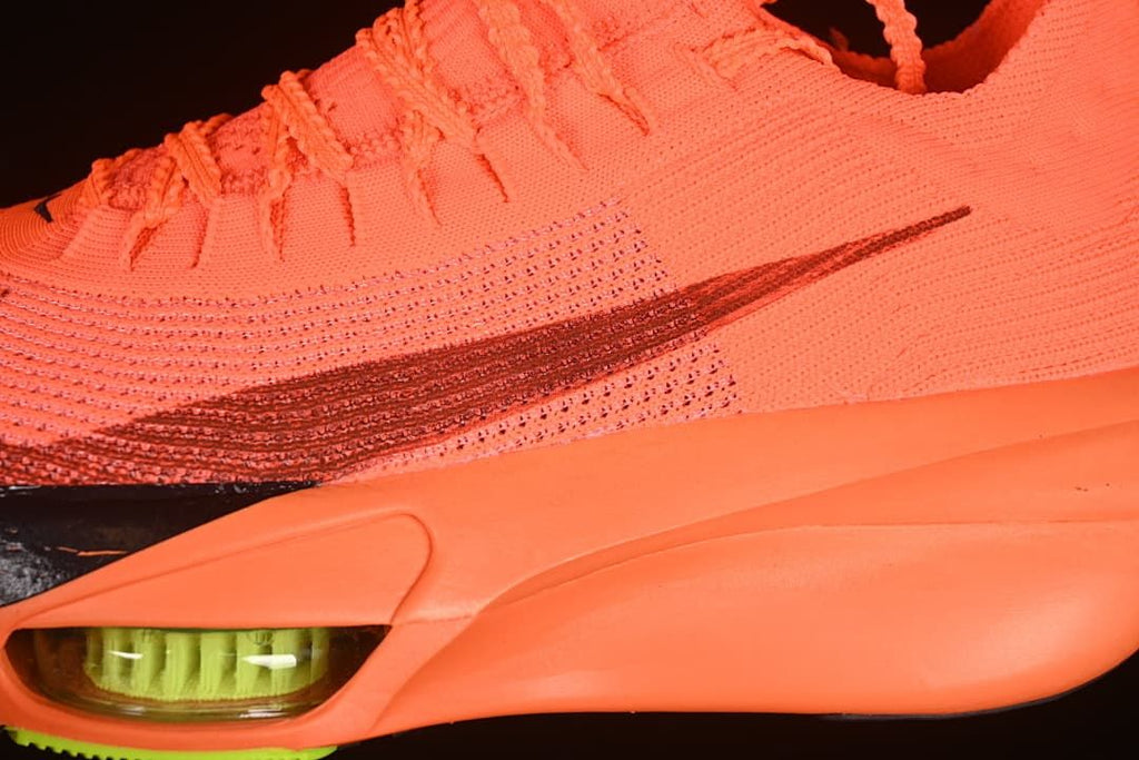 Close-up of the side Swoosh and sculpted sole