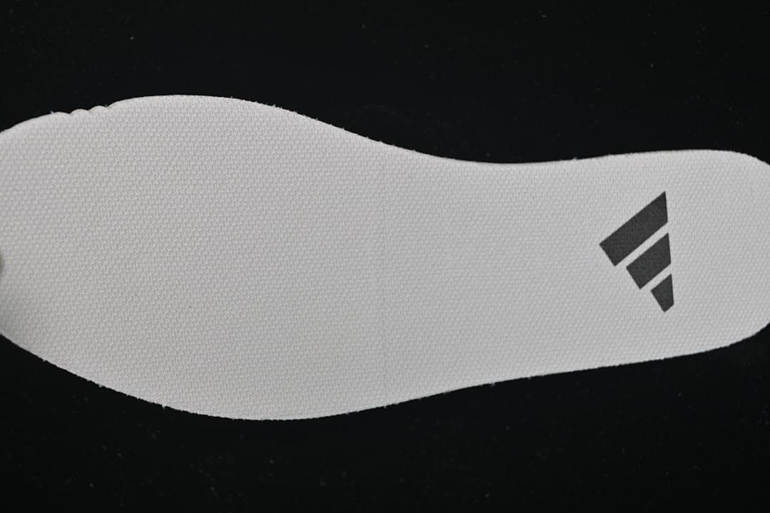 Textured insole with adidas three-stripe logo