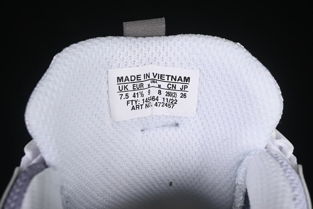Tongue size label showing UK 7.5 and EU 41 1/3