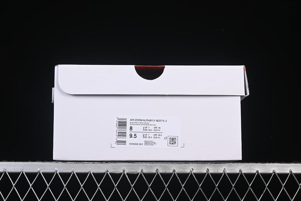 Shoe box label identifying the Alphafly Next% 3 and sample size markings