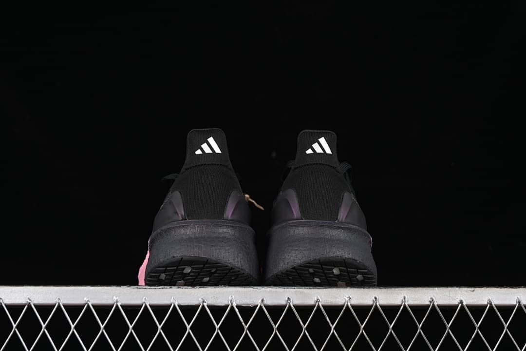 Rear view of both shoes and their heel details.