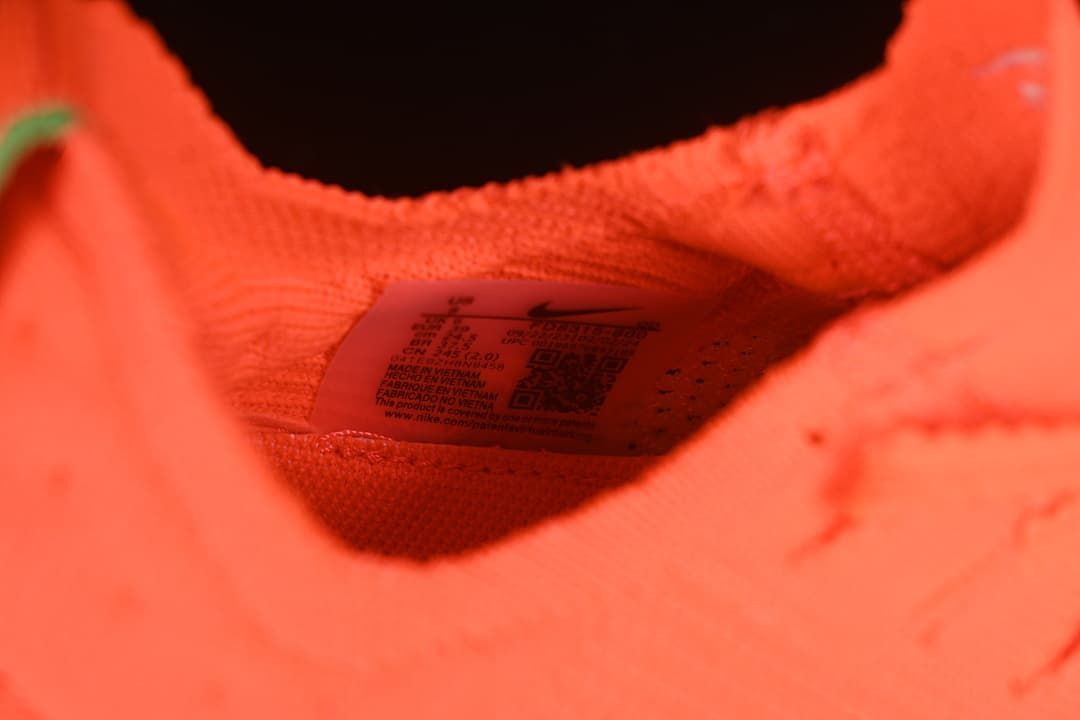 Close-up of the interior product label