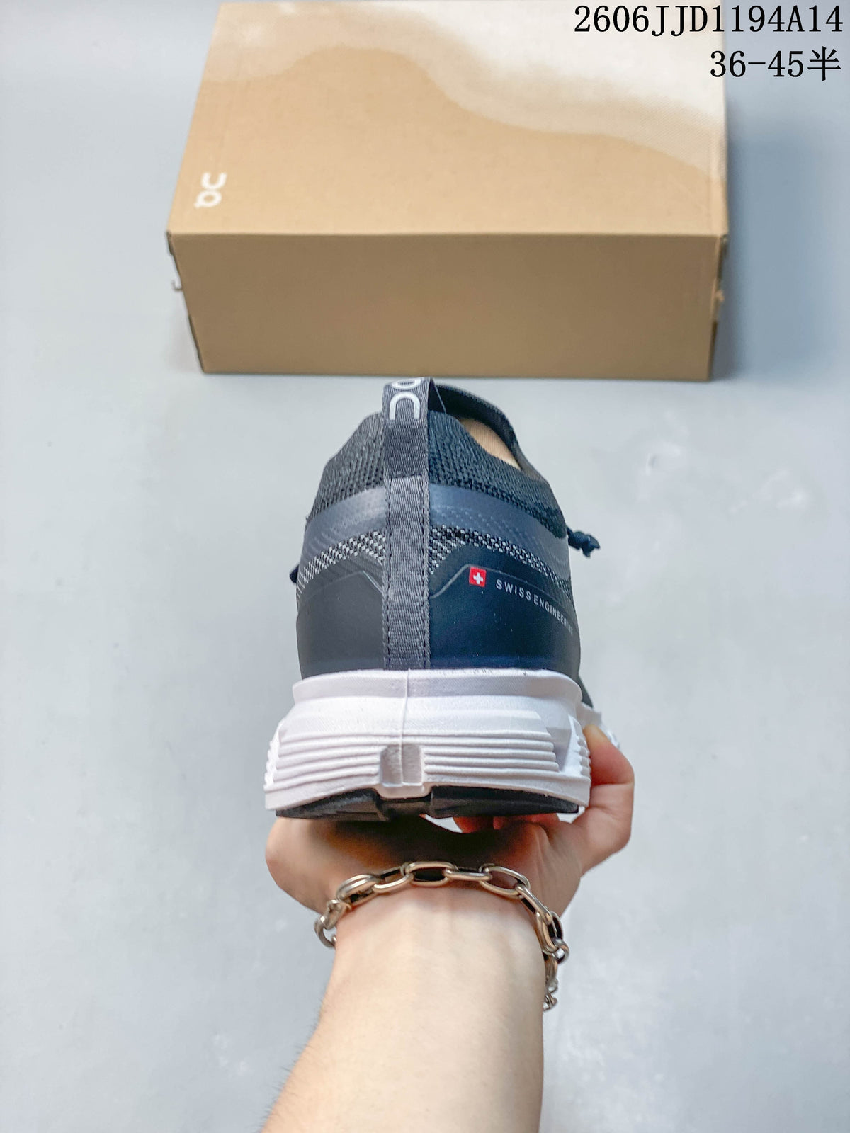 Rear view of the Cloud 6 Versa sneaker with heel pull tab and white outsole