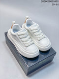 Pair of white Ecco Biom Fjuel low-top lace-up sneakers shown on a shoebox; image overlay states sizes 39–44.