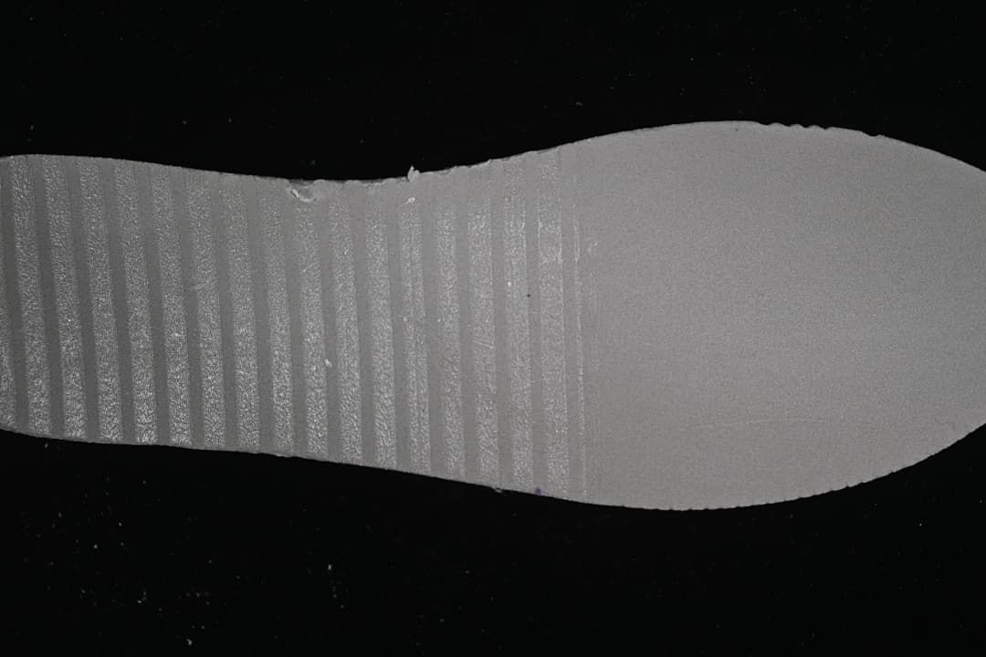 Close-up of the textured mauve outsole