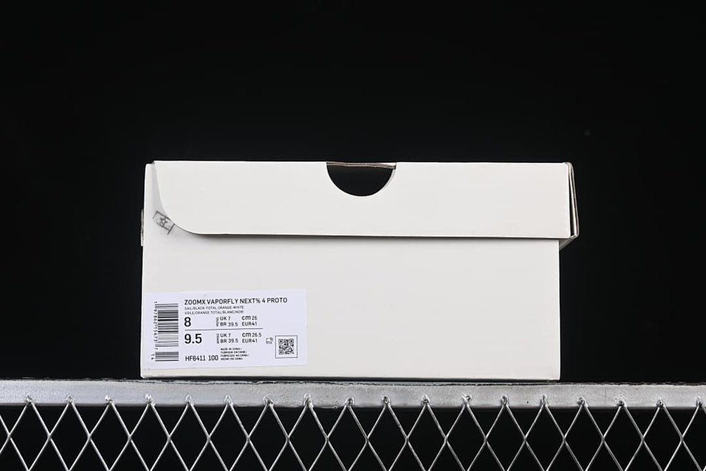 Shoe box label displaying the ZoomX Vaporfly Next% 4 Proto name and sample size information