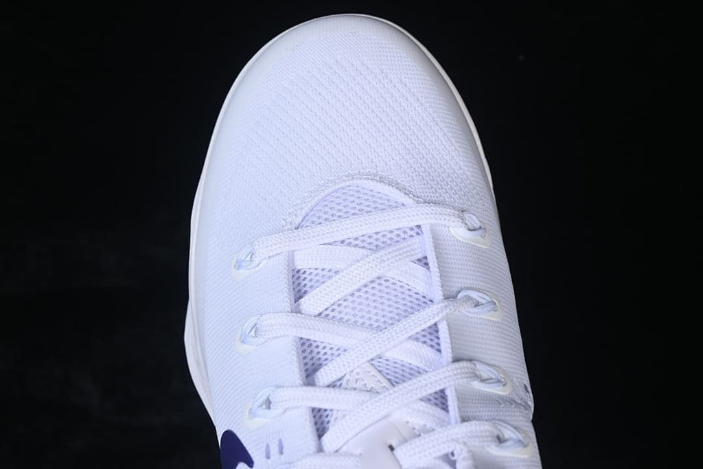 Top-down view of the toe and lace area