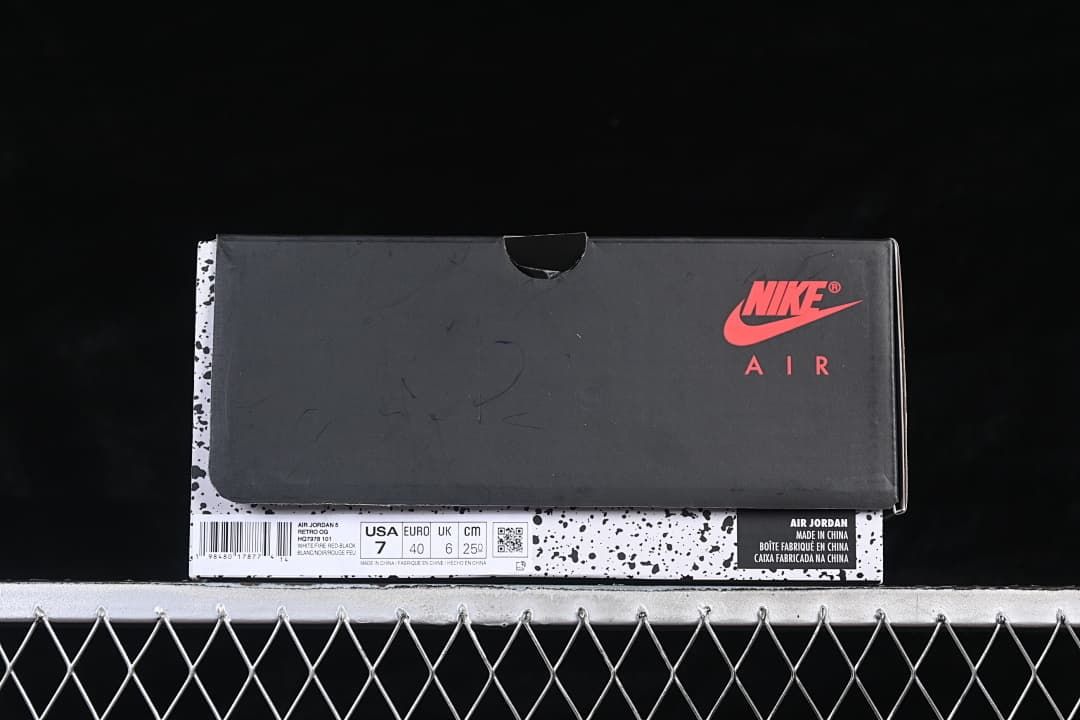 Shoe box label showing Air Jordan 5 Retro and size conversions