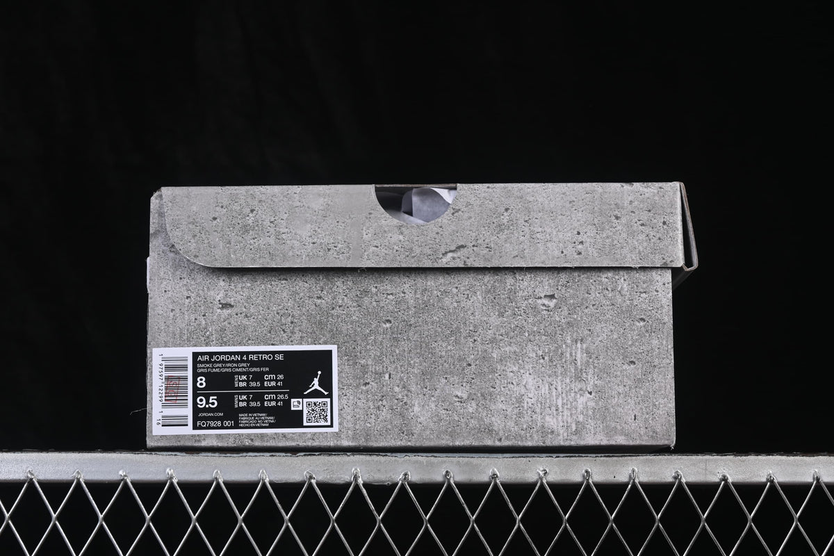 Grey Air Jordan 4 Retro SE shoe box with a label showing style code FQ7928-001 and sample size details.
