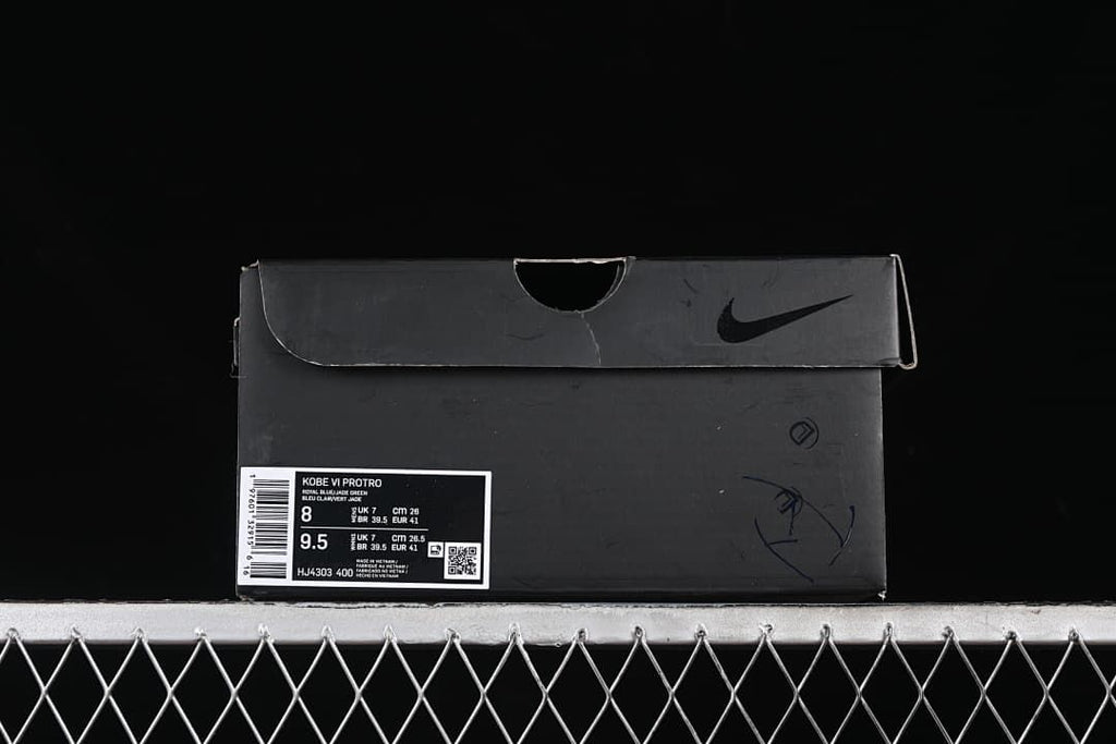 Shoe box label showing HJ4303-400 and a Kobe Protro model name