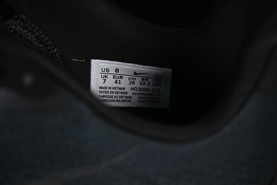 Close-up of the shoe's interior size label, showing EU 41 and other size-system markings.