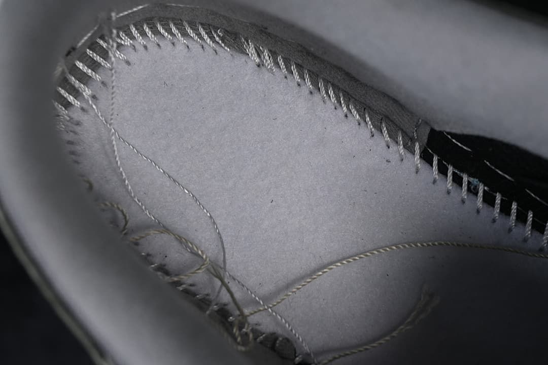 Interior construction detail beneath the shoe lining