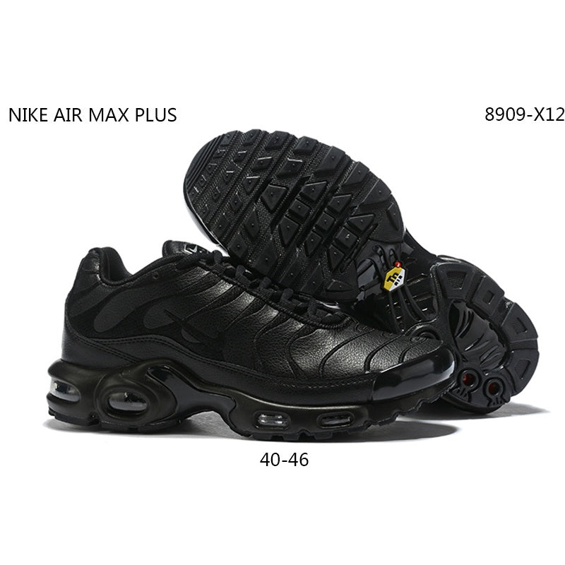 Black Nike Air Max Plus sneakers shown from the side and outsole; image text lists sizes 40–46.