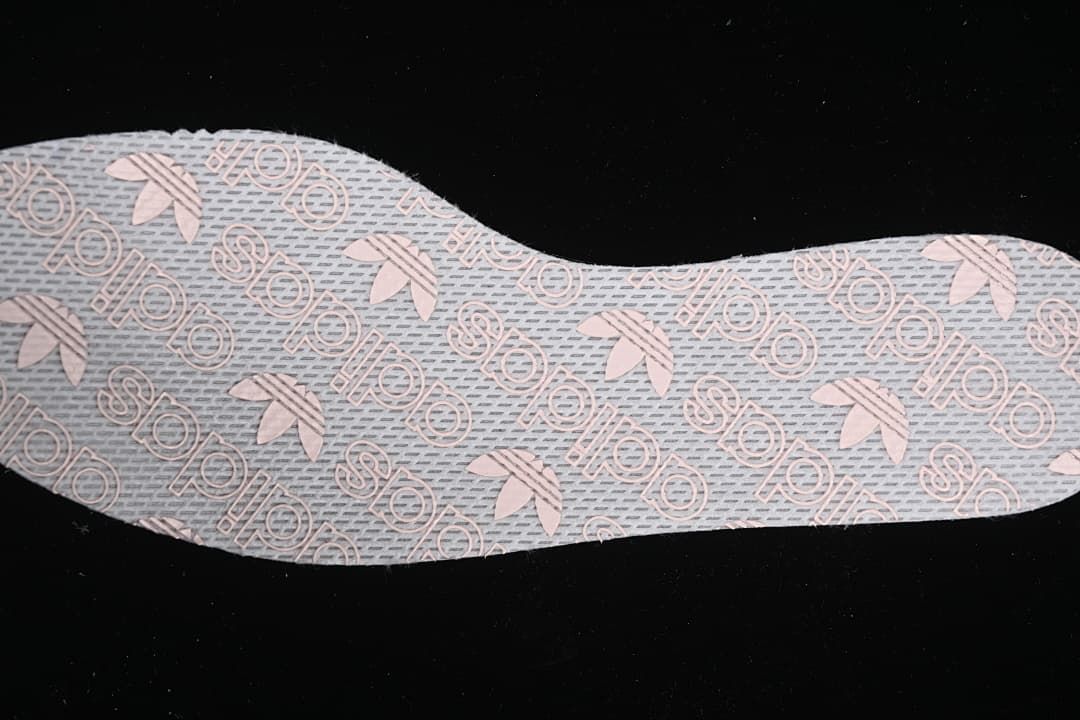 Close-up of the patterned shoe insole